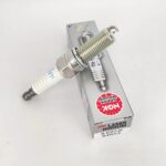 ILKR7J8【94854】NGK铱铂金火花塞/12290-5R0-003 (Honda) / 1822A085 (Mitsubishi) - 图片 3